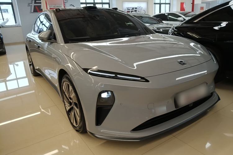 Used Nio ET5 2022 75 kWh Front Right 45 Deg