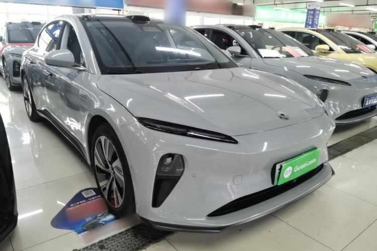 Used Nio ET5 2022 75 kWh Front Right 45 Deg