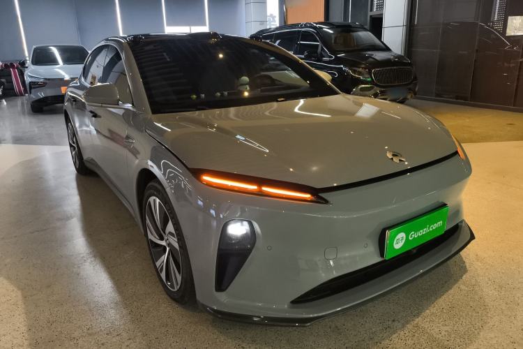 Used Nio ET5 2022 75 kWh Front Right 45 Deg