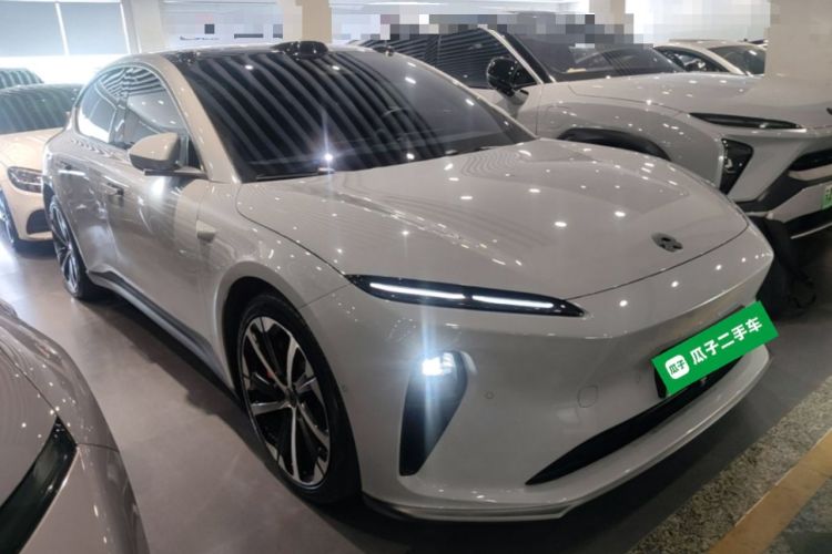 Used Nio ET5 2022 75 kWh Front Right 45 Deg