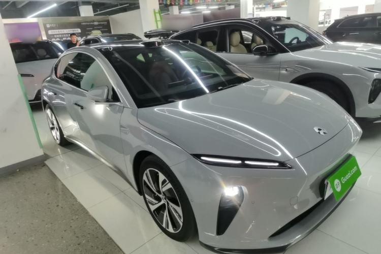 Used Nio ET5 2022 75 kWh Front Right 45 Deg