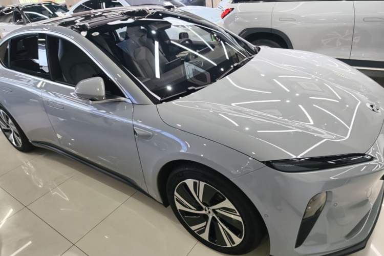Used Nio ET5 2022 100 kWh Front Right 45 Deg