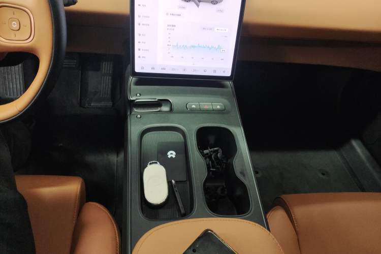 Used Nio ET5 2022 75 kWh Gear Lever
