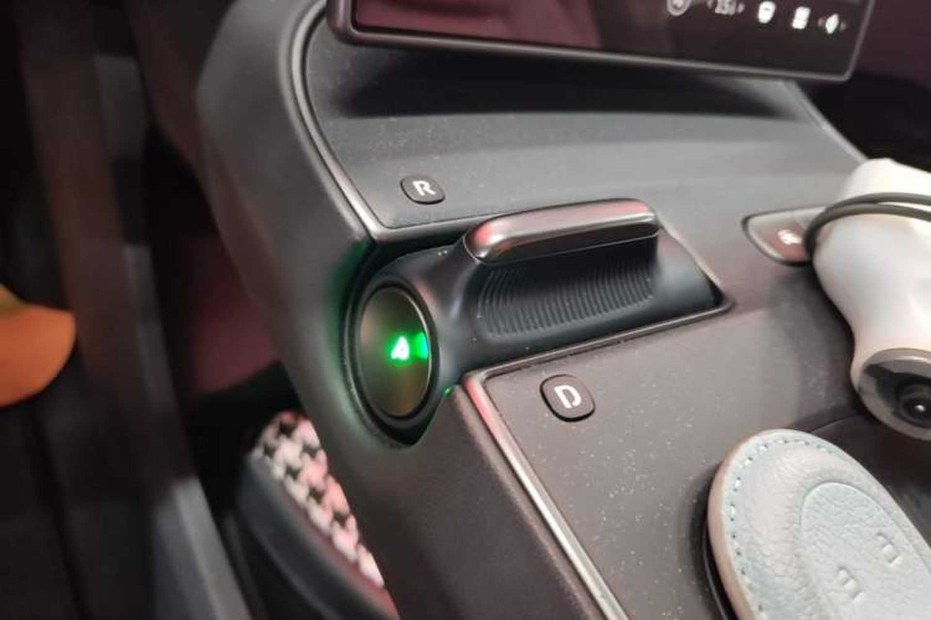 Used Nio ET5 2022 75 kWh Gear Lever