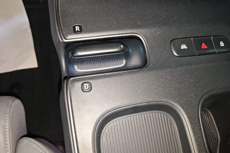 Used Nio ET5 2022 75 kWh Gear Lever