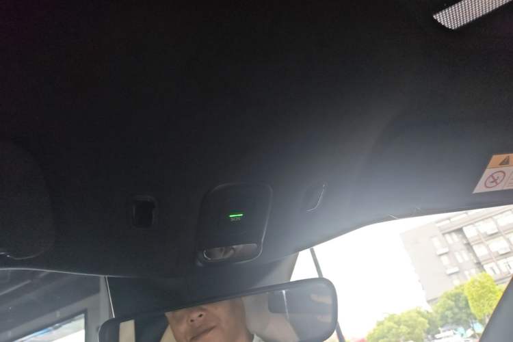 Used Nio ET5 2022 75 kWh Headliner