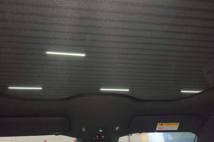 Used Nio ET5 2022 75 kWh Headliner