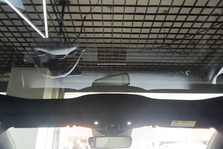 Used Nio ET5 2022 75 kWh Headliner