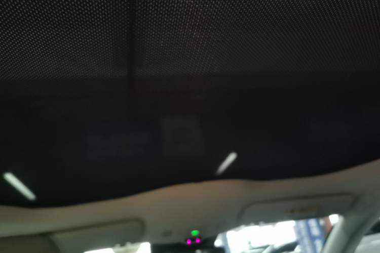 Used Nio ET5 2022 75 kWh Headliner