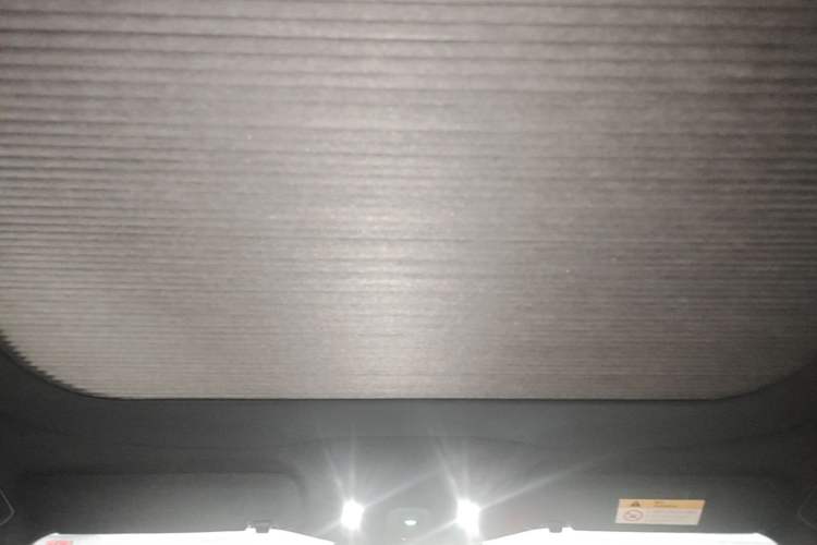 Used Nio ET5 2022 75 kWh Headliner