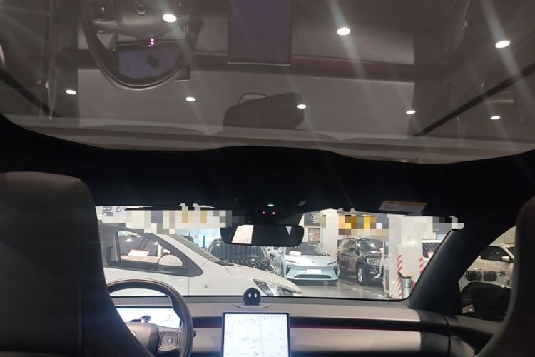 Used Nio ET5 2022 75 kWh Headliner