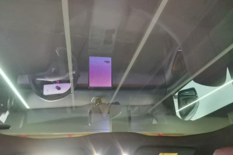 Used Nio ET5 2022 75 kWh Headliner
