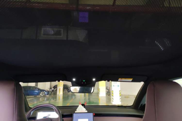 Used Nio ET5 2022 75 kWh Headliner