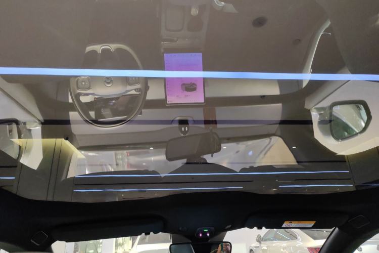 Used Nio ET5 2022 75 kWh Headliner