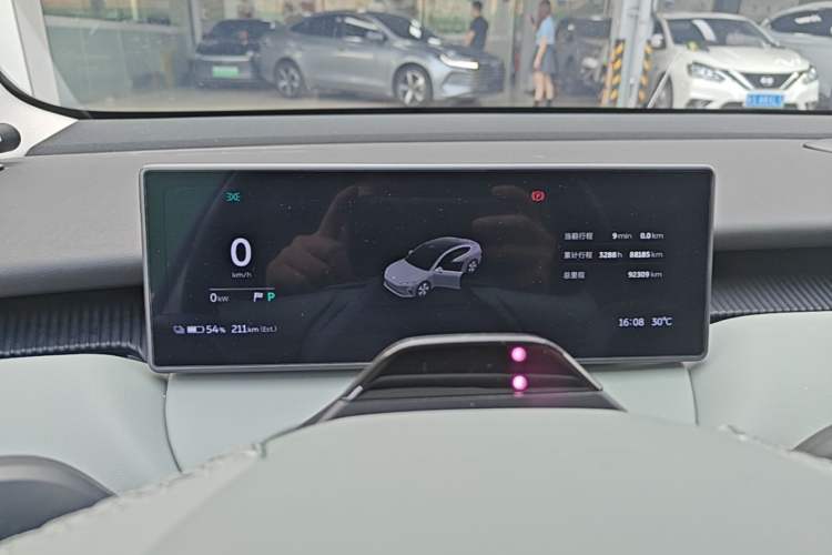 Used Nio ET5 2022 75 kWh Instrument Cluster