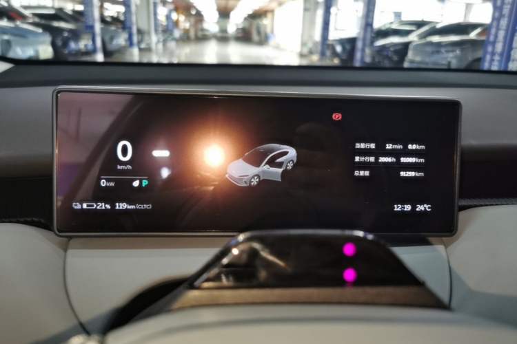 Used Nio ET5 2022 75 kWh Instrument Cluster