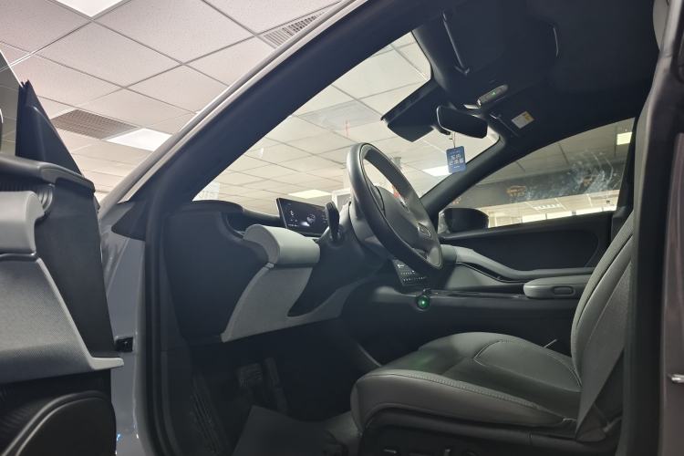 Used Nio ET5 2022 75 kWh Interior 1