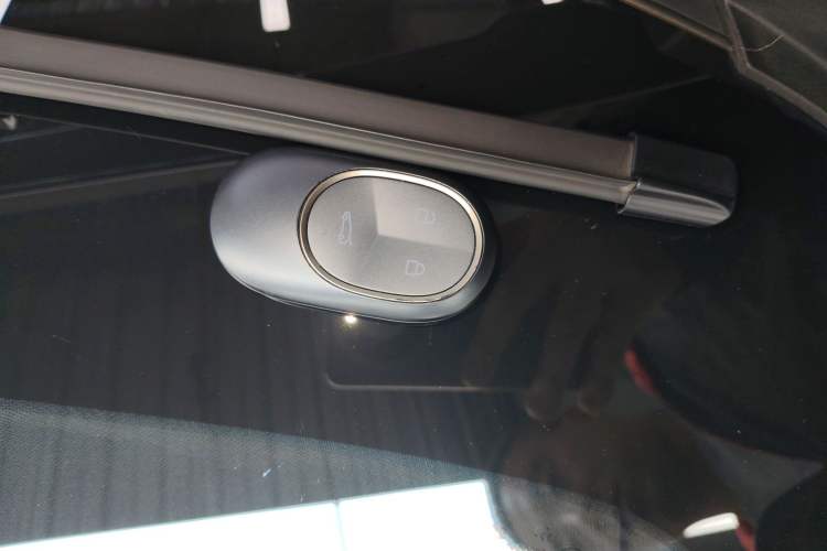 Used Nio ET5 2022 75 kWh Interior 1