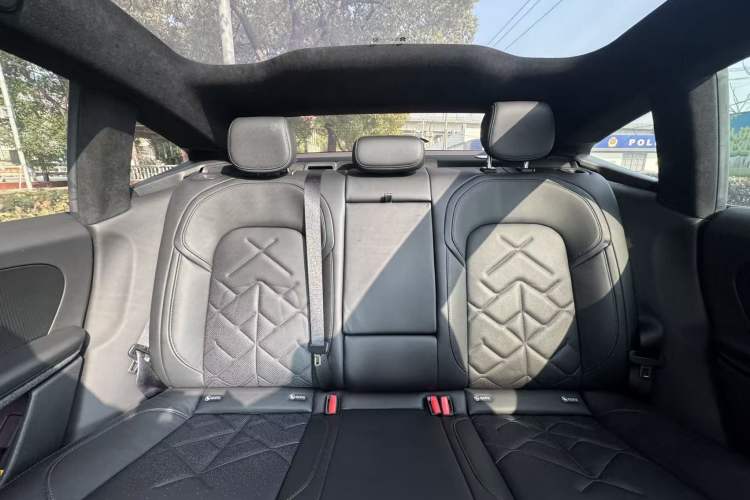 Used Nio ET5 2022 75 kWh Interior 11