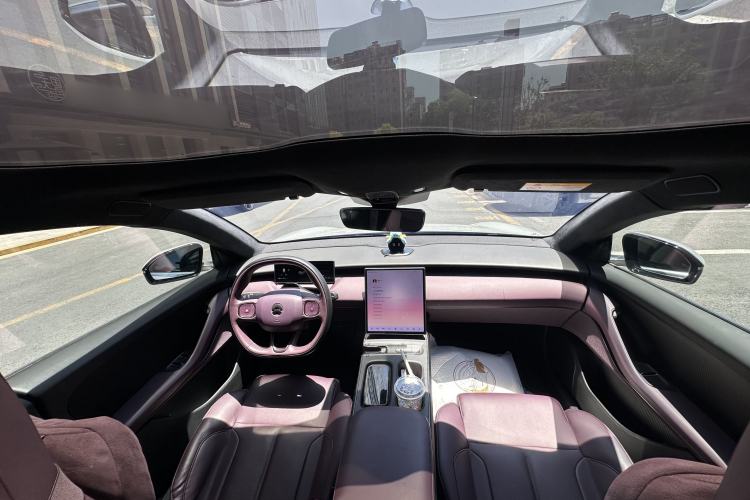 Used Nio ET5 2022 75 kWh Interior 2