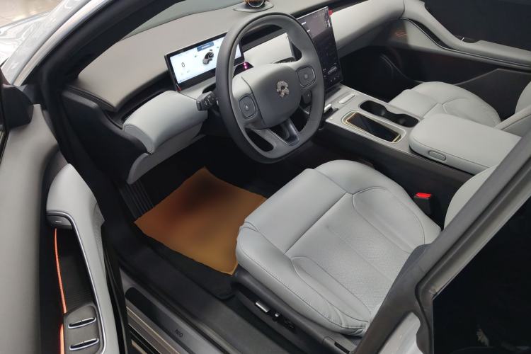 Used Nio ET5 2022 75 kWh Interior 3