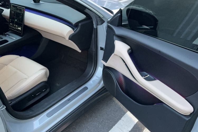 Used Nio ET5 2022 75 kWh Interior 3