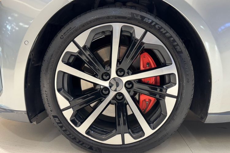 Used Nio ET5 2022 100 kWh Interior 4
