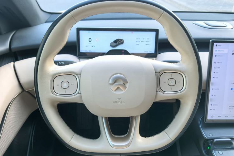 Used Nio ET5 2022 75 kWh Interior 5