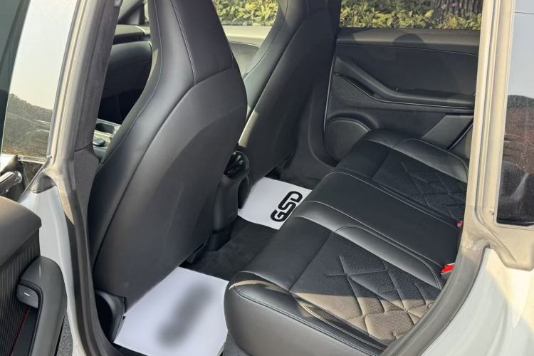 Used Nio ET5 2022 75 kWh Interior 6