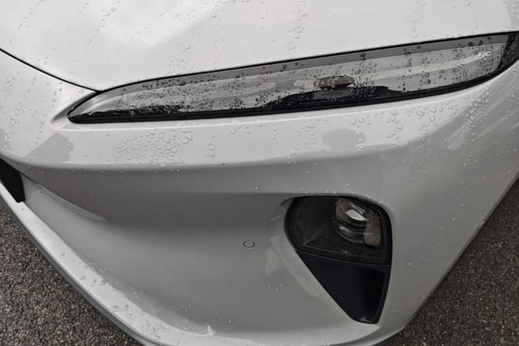 Used Nio ET5 2022 75 kWh Left Front Headlight