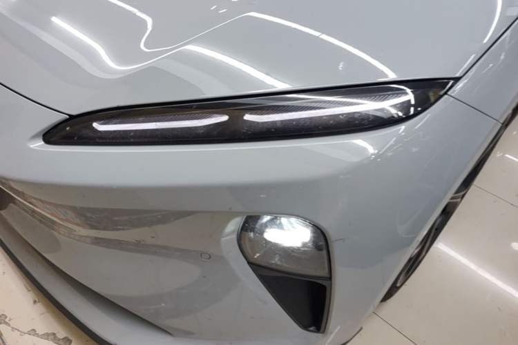 Used Nio ET5 2022 75 kWh Left Front Headlight