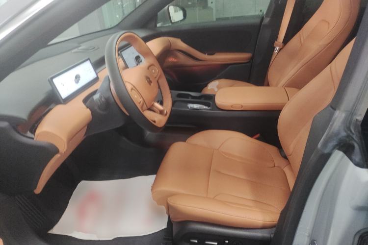 Used Nio ET5 2022 75 kWh Left Front Seat