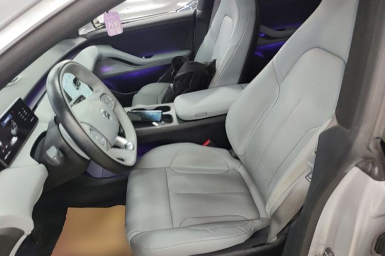 Used Nio ET5 2022 75 kWh Left Front Seat