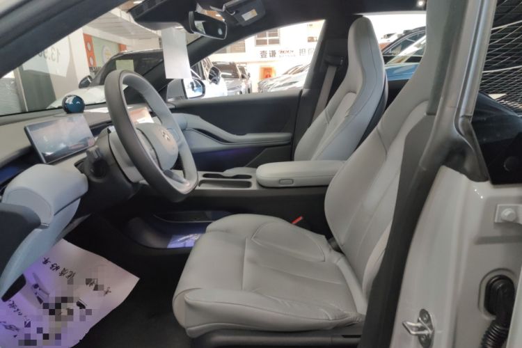 Used Nio ET5 2022 75 kWh Left Front Seat