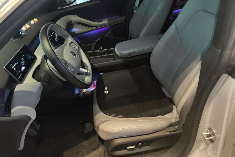 Used Nio ET5 2022 75 kWh Left Front Seat