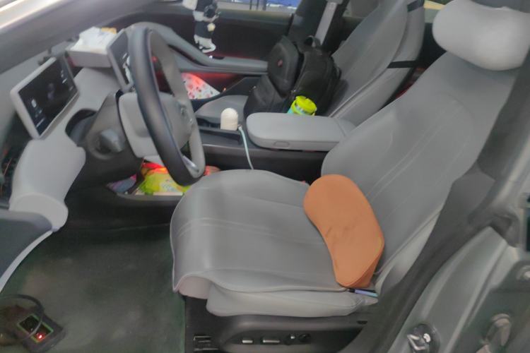 Used Nio ET5 2022 75 kWh Left Front Seat