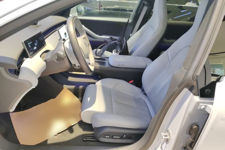 Used Nio ET5 2022 75 kWh Left Front Seat