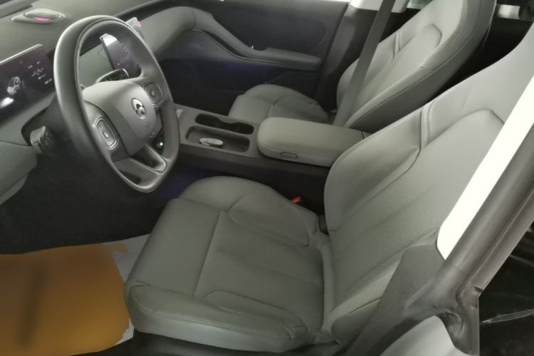 Used Nio ET5 2022 75 kWh Left Front Seat