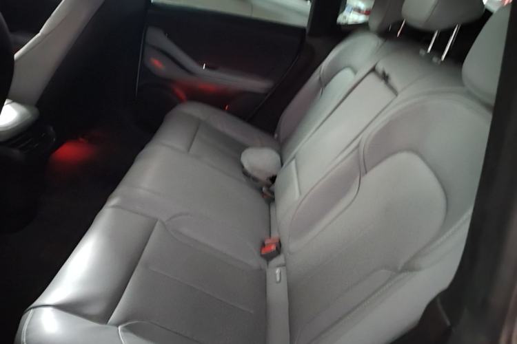 Used Nio ET5 2022 75 kWh Left Rear Seat
