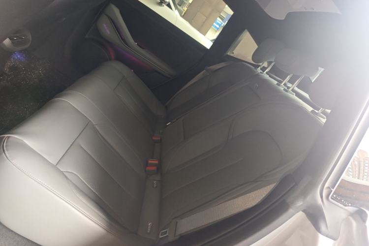Used Nio ET5 2022 75 kWh Left Rear Seat