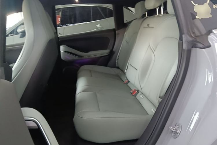 Used Nio ET5 2022 75 kWh Left Rear Seat