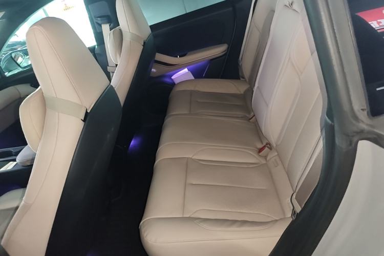 Used Nio ET5 2022 75 kWh Left Rear Seat