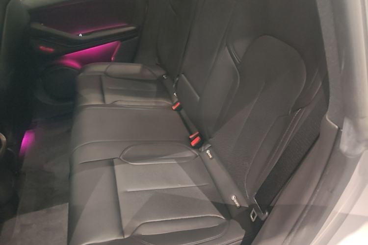 Used Nio ET5 2022 75 kWh Left Rear Seat