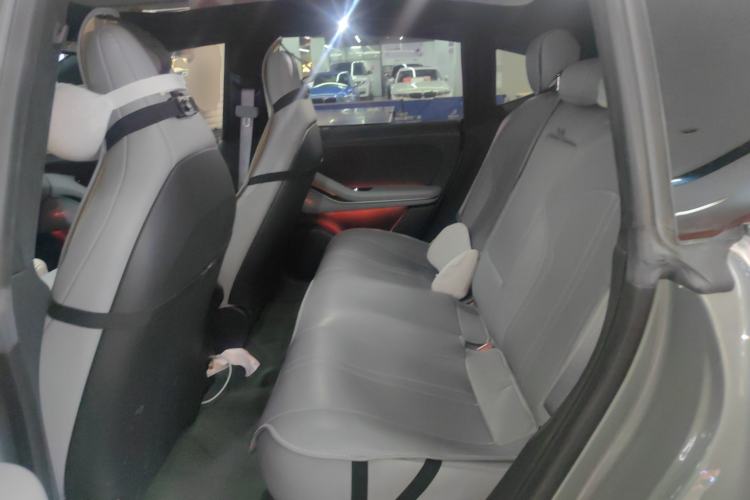 Used Nio ET5 2022 75 kWh Left Rear Seat