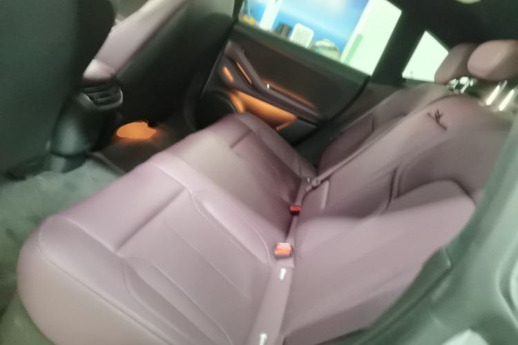 Used Nio ET5 2022 75 kWh Left Rear Seat