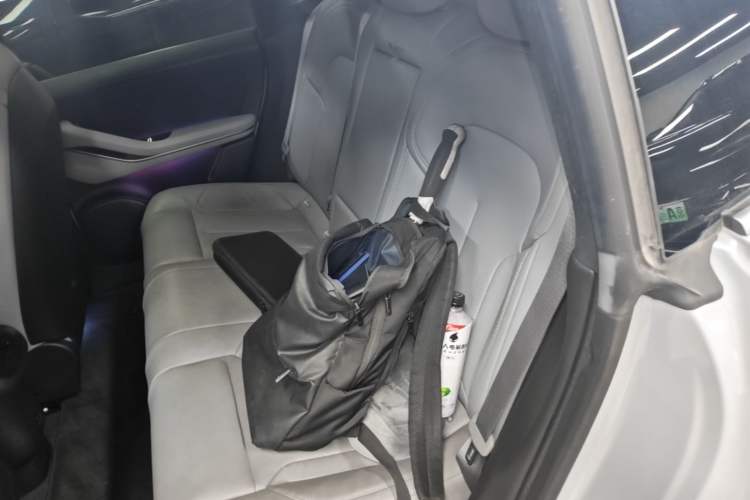 Used Nio ET5 2022 75 kWh Left Rear Seat
