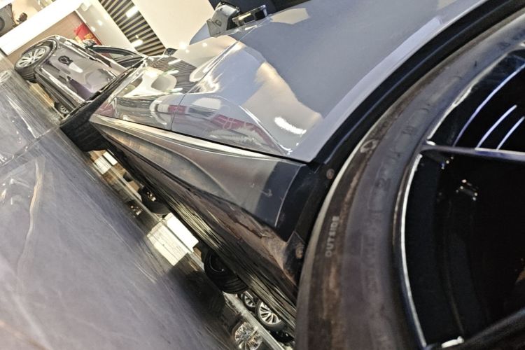 Used Nio ET5 2022 75 kWh Left Side Sill