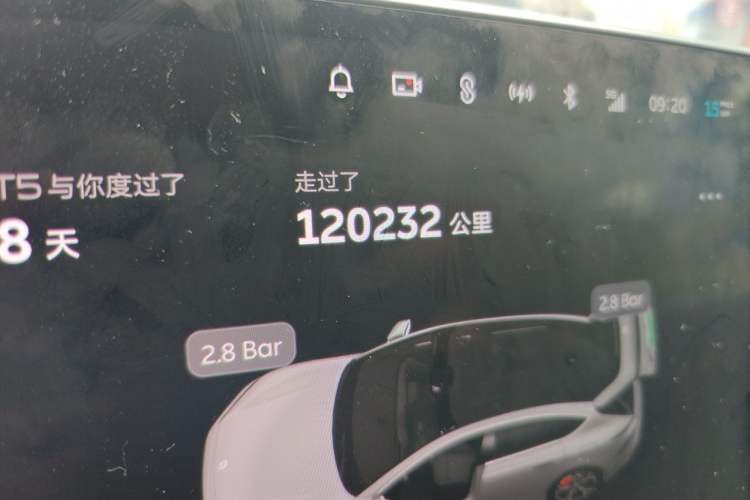 Used Nio ET5 2022 75 kWh Odometer Close Up