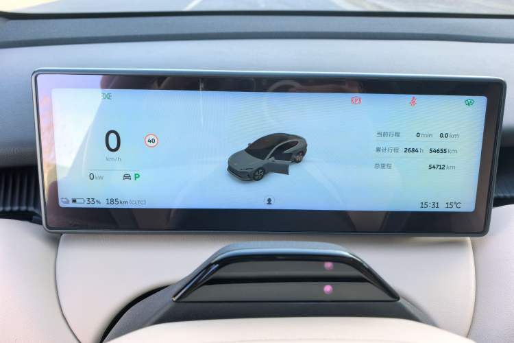 Used Nio ET5 2022 75 kWh Odometer Close Up