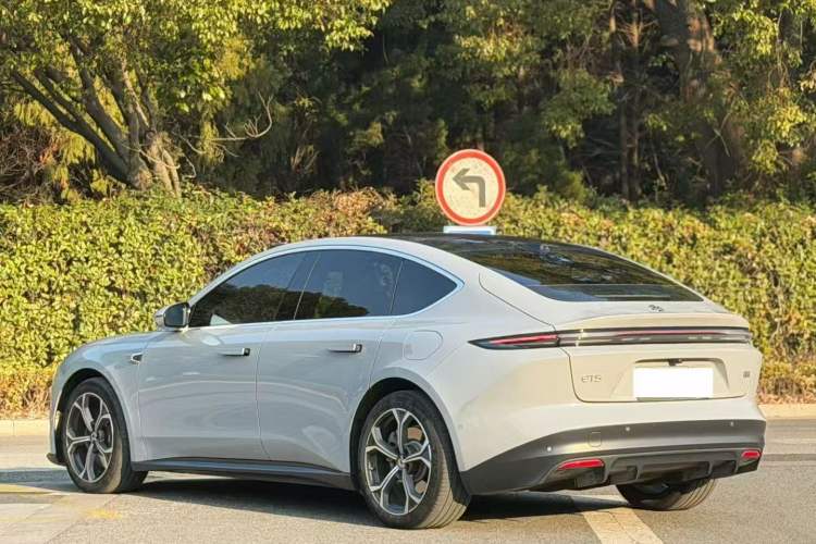 Used Nio ET5 2022 75 kWh Rear Left 45 Deg